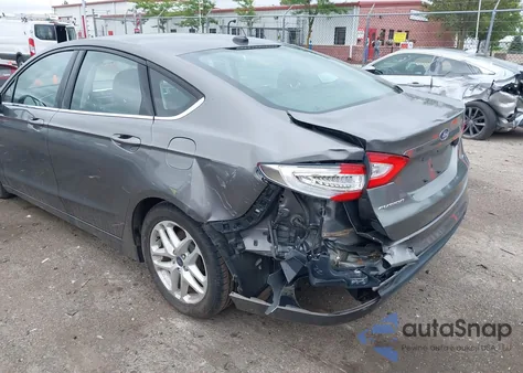 2014 Ford Fusion Se z USA, uszkodzony, nr VIN 3FA6P0H72ER352517